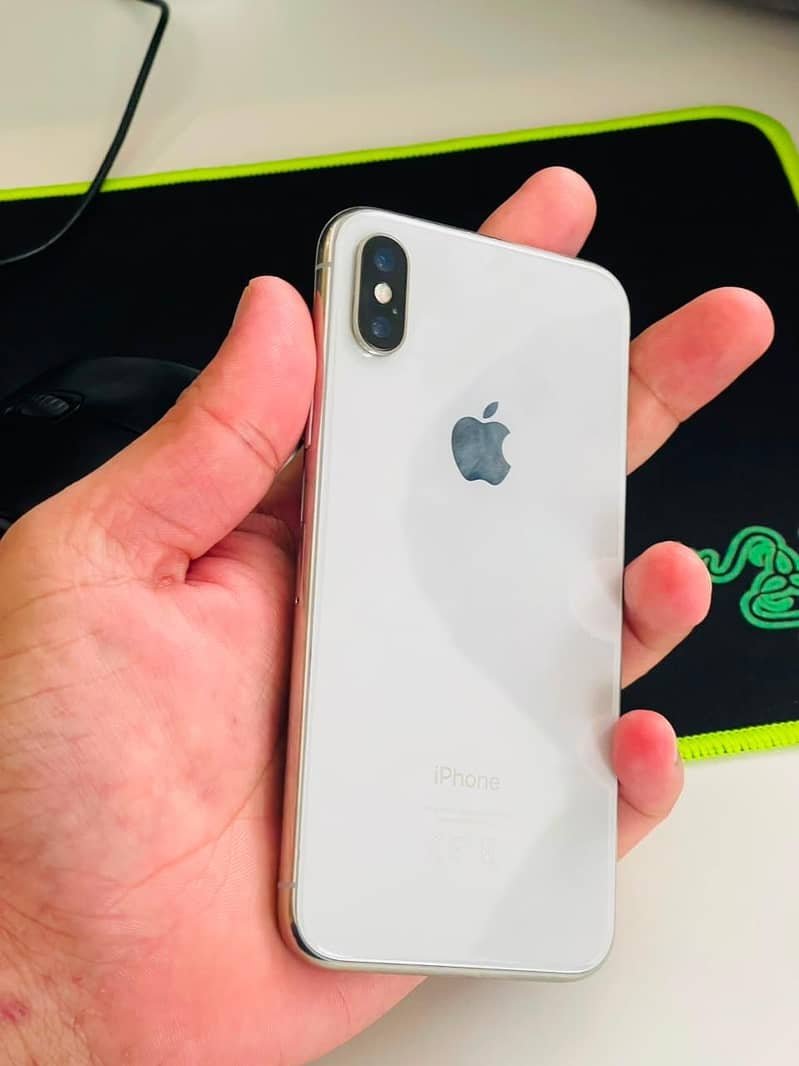 iPhone X 5