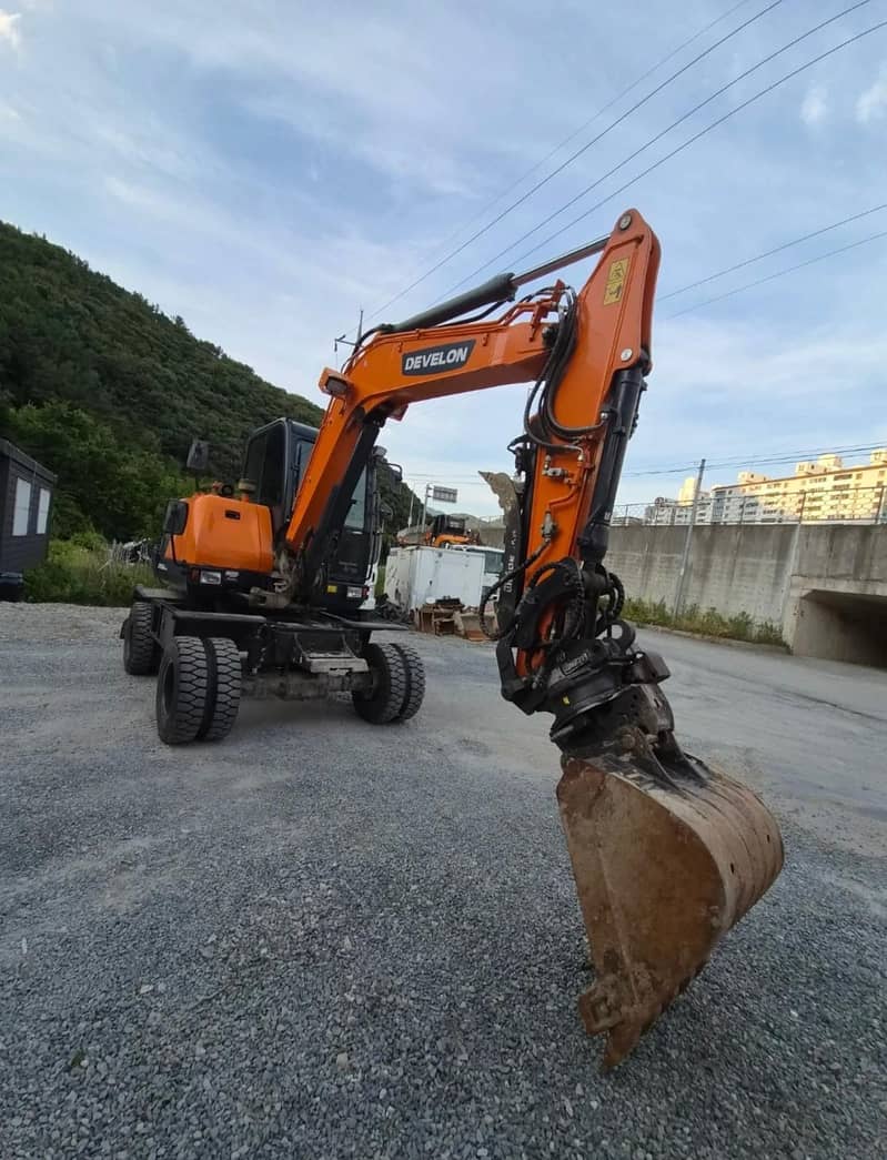 Doosan Developon 1