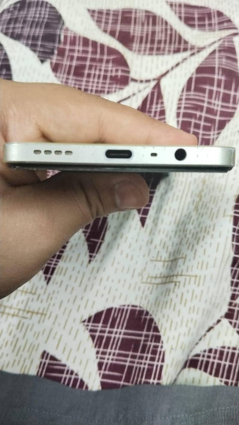 Realme C53 2