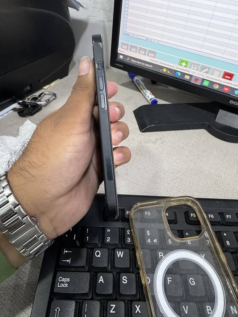 Apple iPhone 15 3