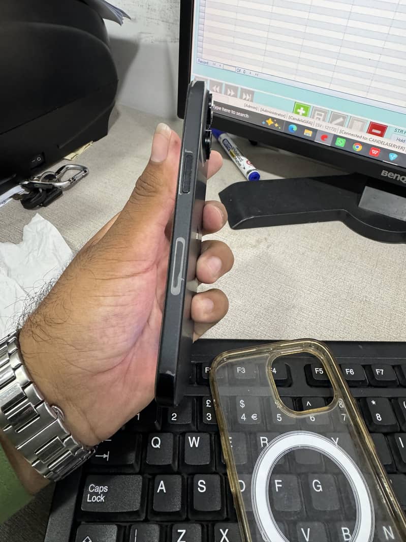 Apple iPhone 15 5