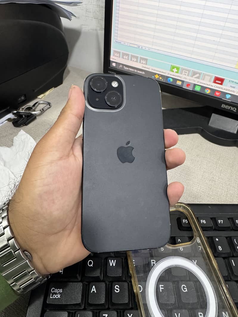 Apple iPhone 15 6