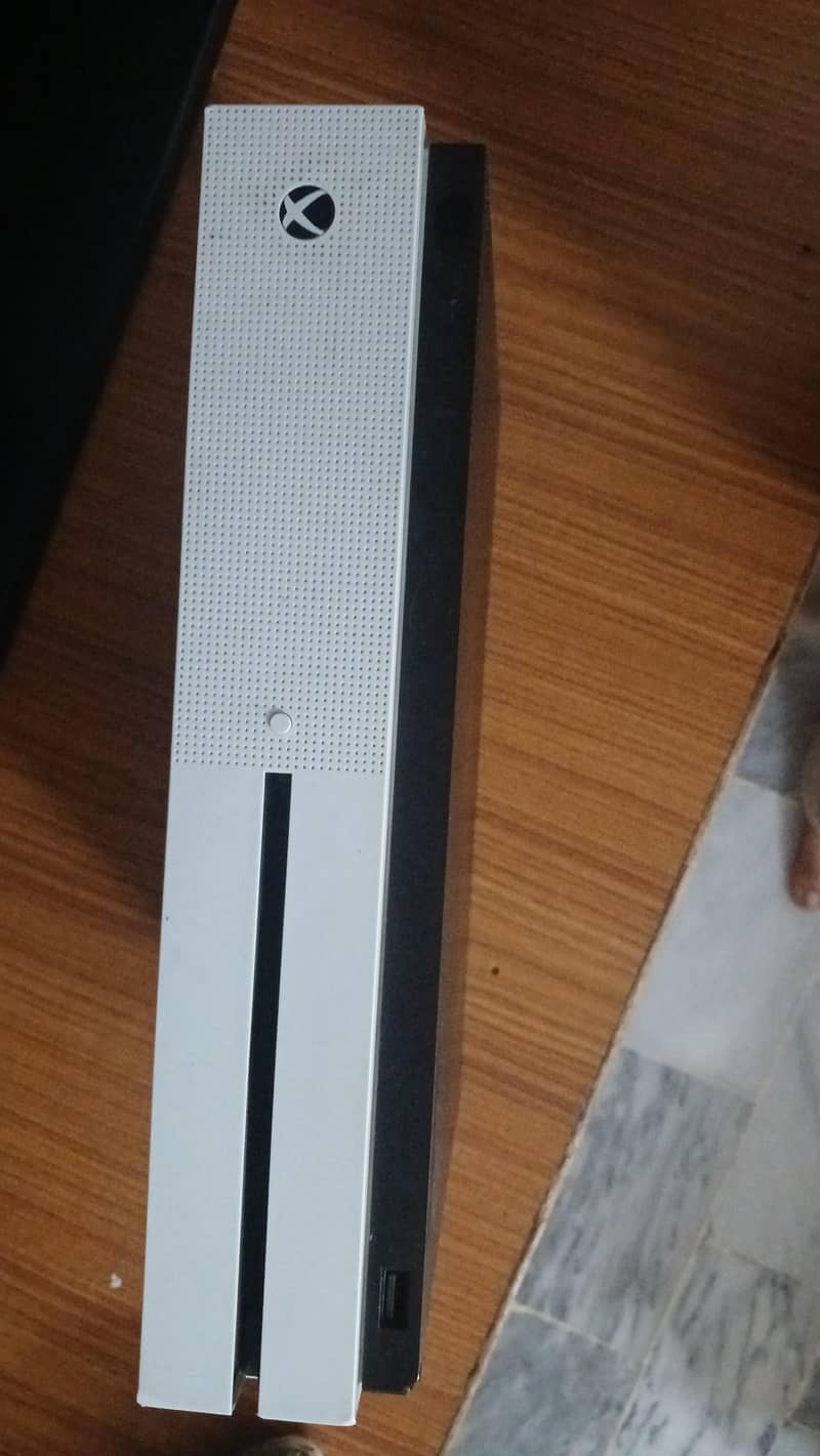 xbox one s 4