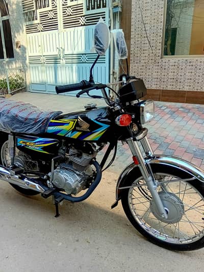 Honda CG 125 | Model 2025 | 500 KM Use | Only Call Black Honda 125