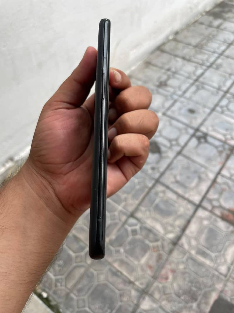 One Plus 9 Pro 4