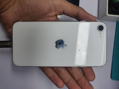 Apple iPhone SE 2020