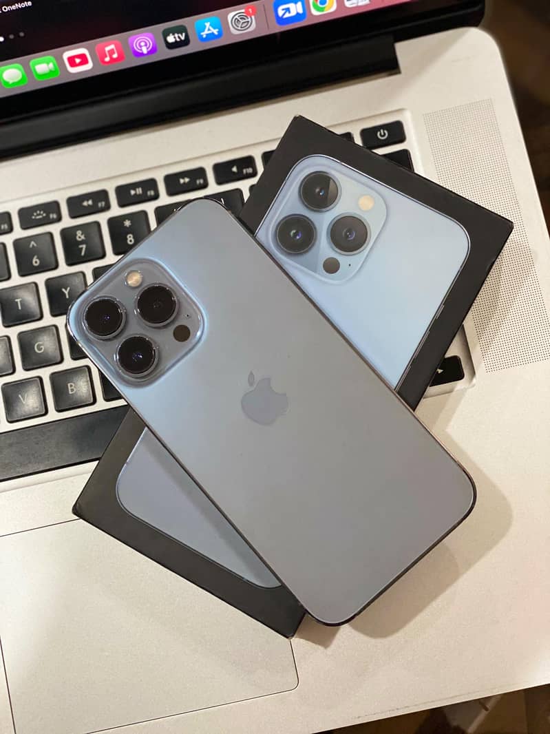 Apple iPhone 13 Pro 0