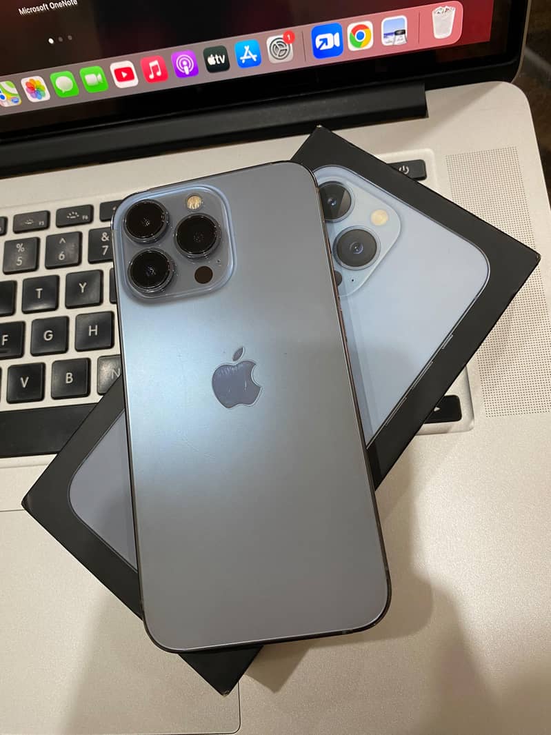 Apple iPhone 13 Pro 3