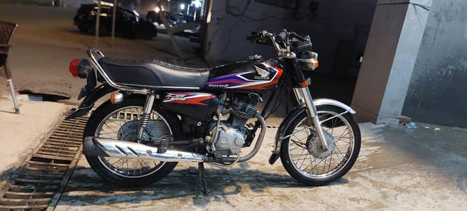 Honda CG125 ,one hand used