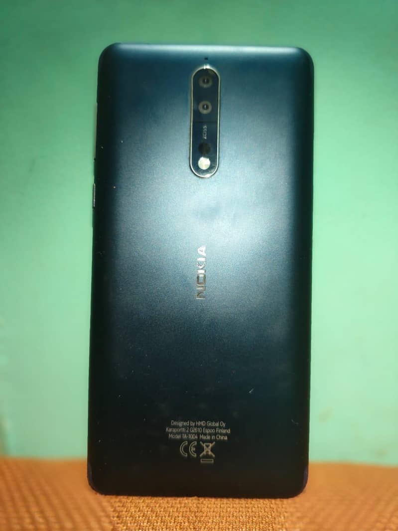 Nokia 8 0