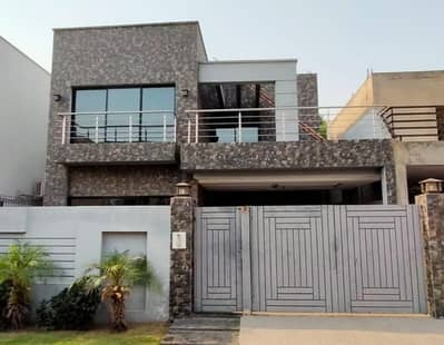 10 Marla Fully Furnished House Is Available For Rent In Divine Gardens