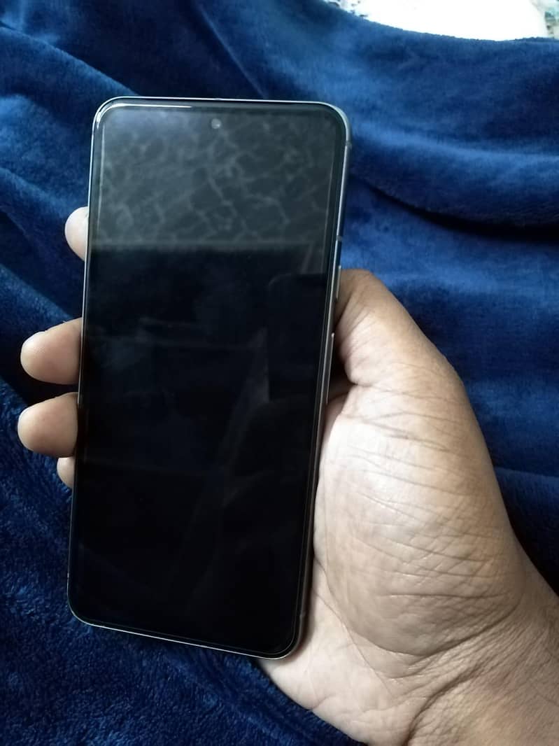 Google Pixel 8 3