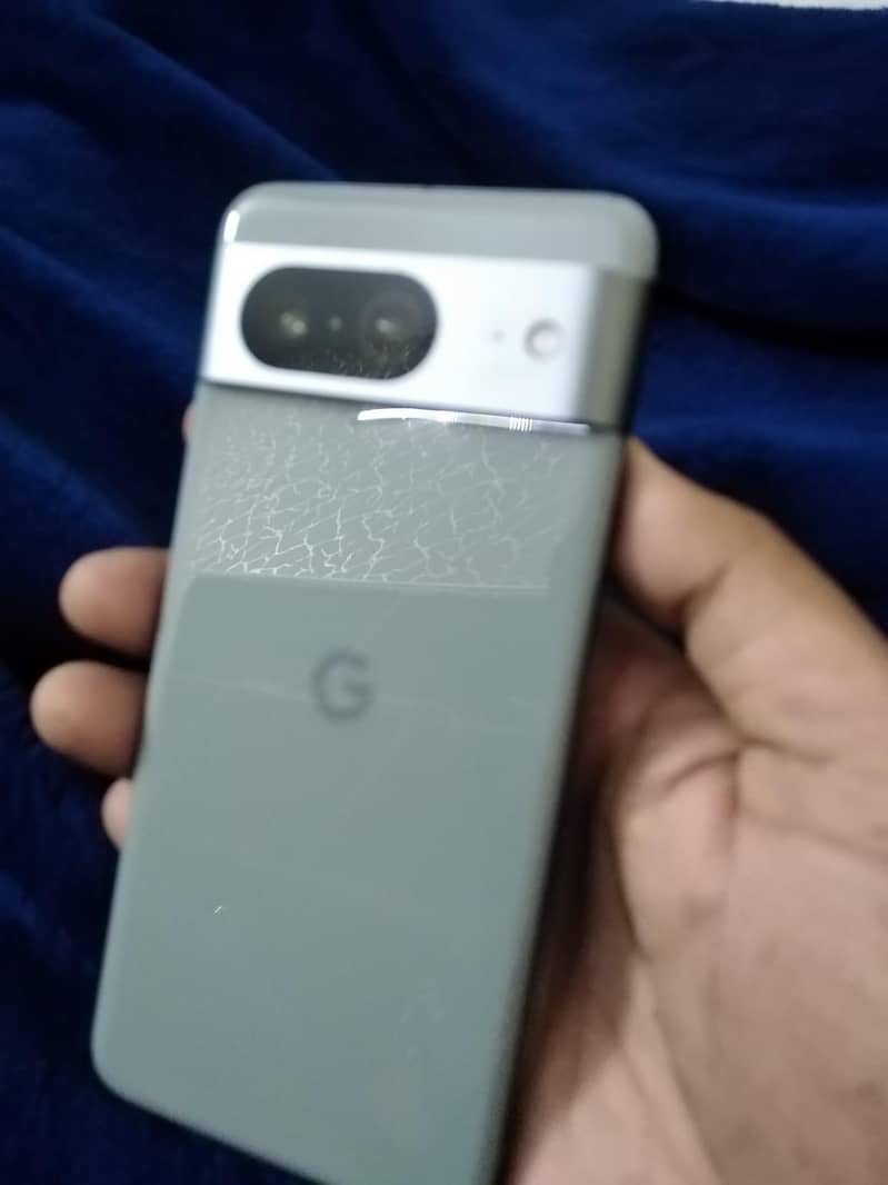 Google Pixel 8 5