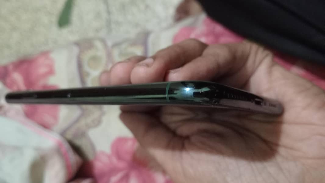 Apple iPhone 11 Pro Max 1