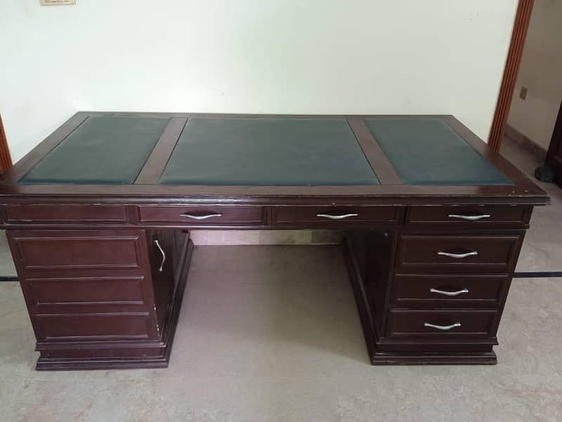 Office Table 0