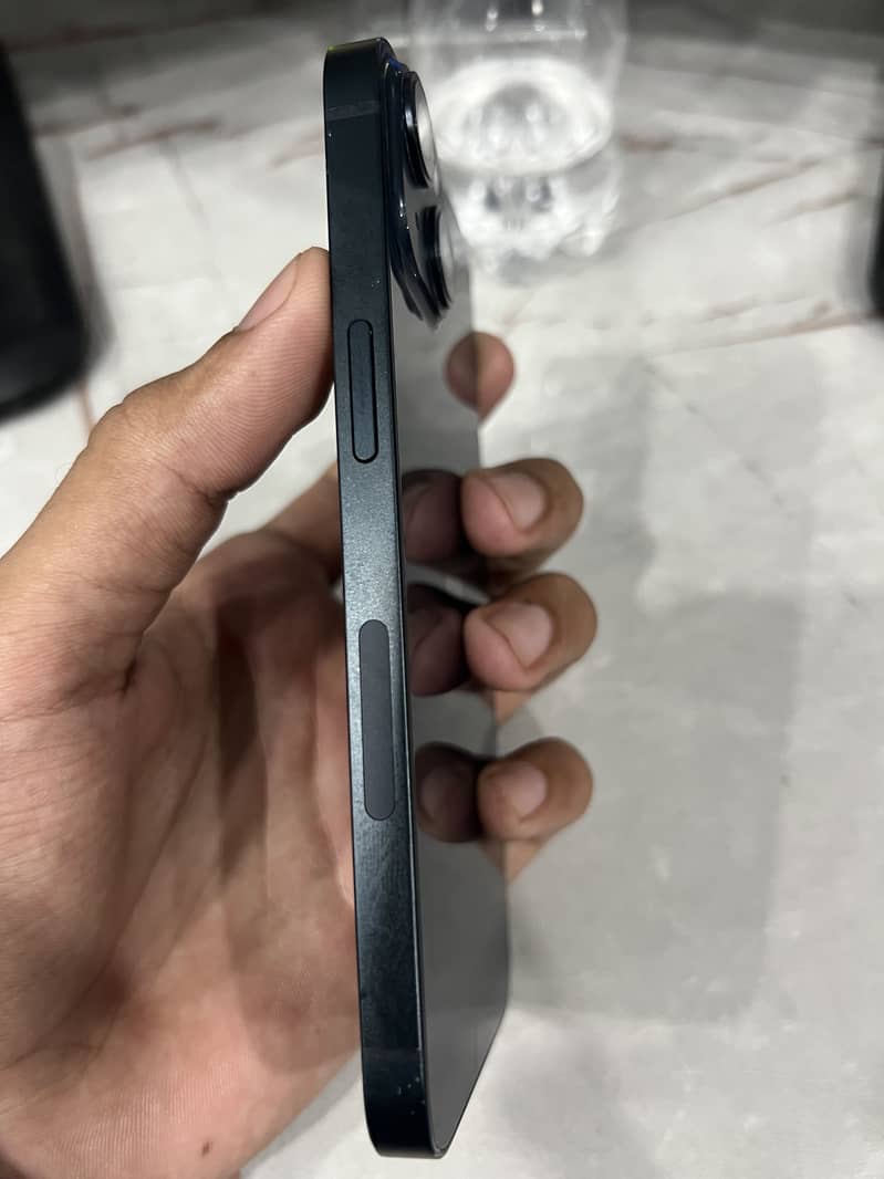 Apple iPhone 14 5