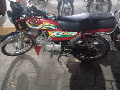 Honda CD70 all ok 22/23 new condition documents complete