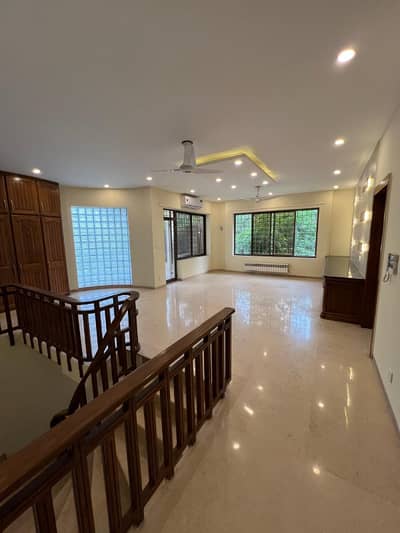 F-6 Islamabad 1000 Square Yard Fully Renovated House for Rent