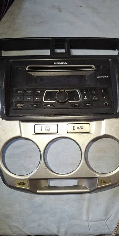 Honda City 18 model CD player for sale