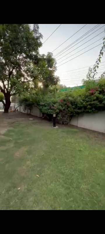 2 Kanal (37 Marlas) Single Storey Facing Park Block K Model Town Lahore House For Sale
