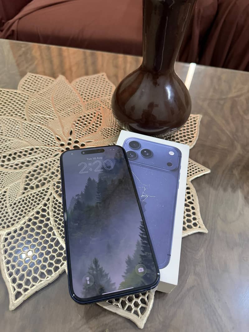 Apple iPhone 17 Pro Max 2