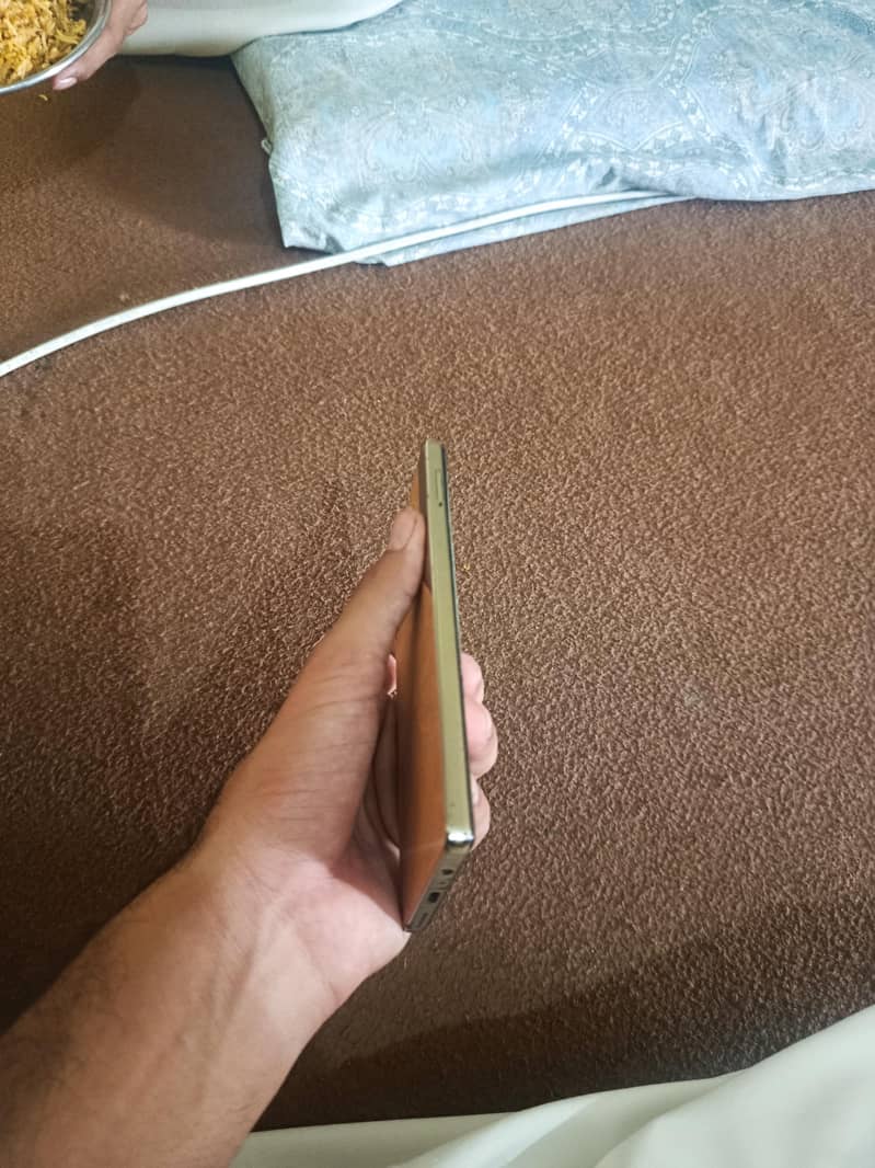 Tecno CAMON 30 0