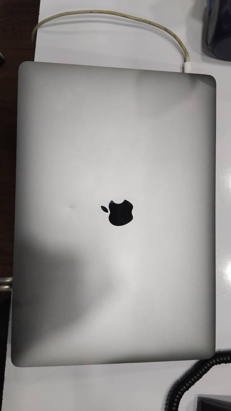MACBOOK PRO 2019 3
