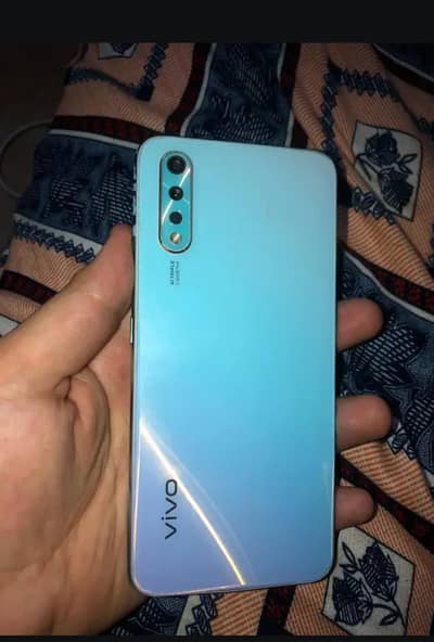Vivo S1