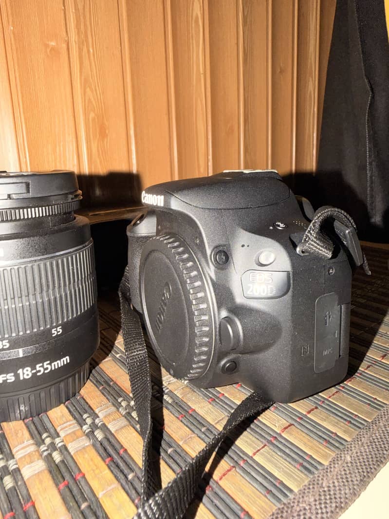 Canon EOS 200D 2
