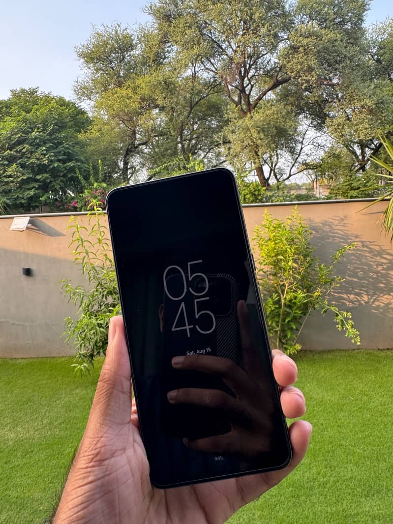 Google Pixel 8 Pro 1