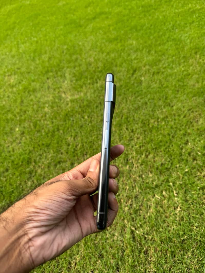Google Pixel 8 Pro 7