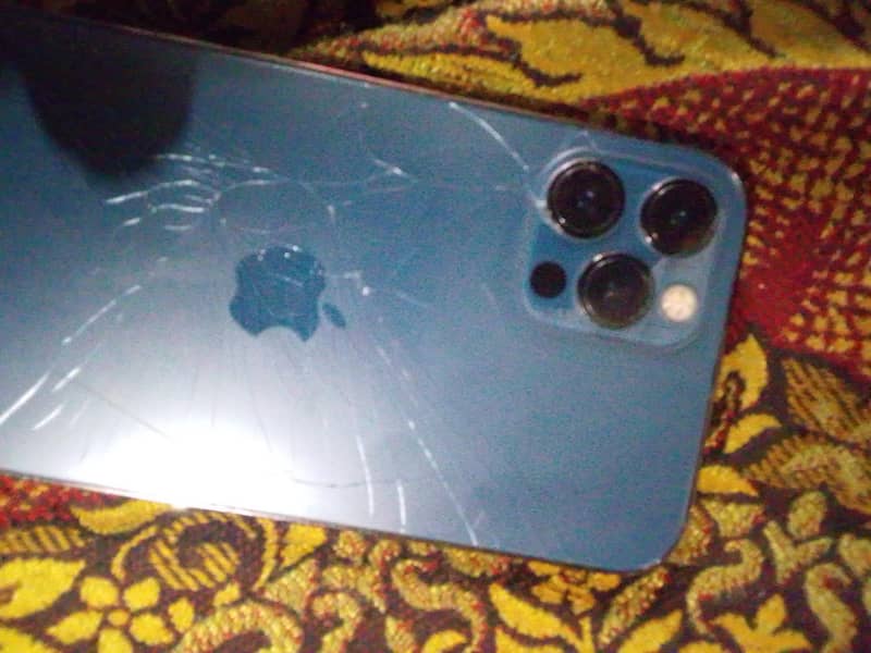Apple iPhone 12 Pro 2