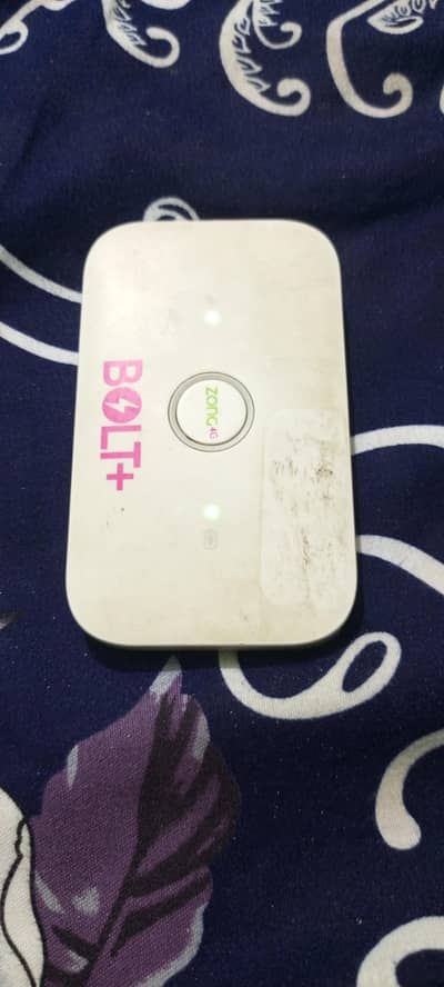zong bolt WiFi device in 10/10 condition