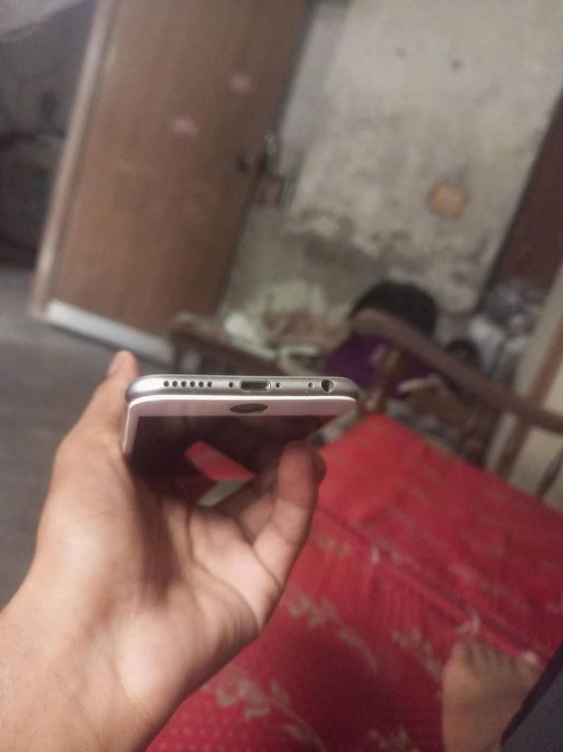 Apple iPhone 6 3