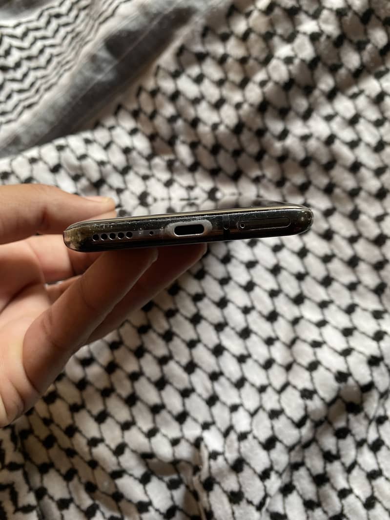 One Plus 7 Pro 1