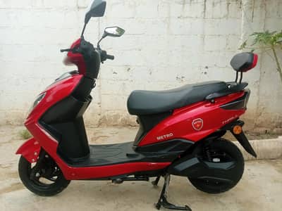 metro thrill scooty