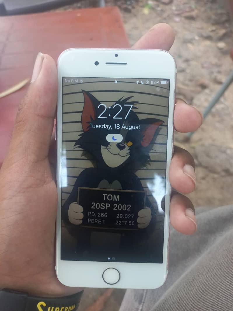 Apple iPhone 7 2