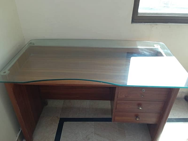 Office Table 0