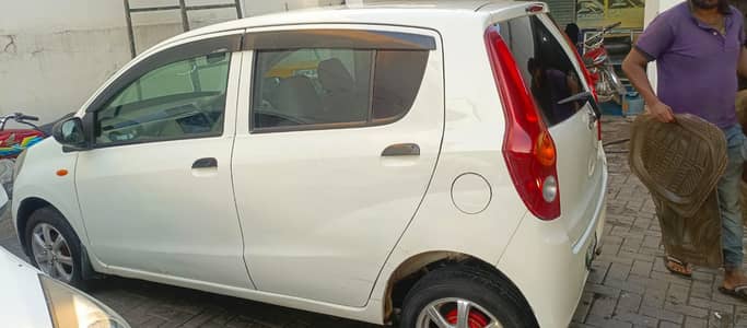 Daihatsu Mira 2012