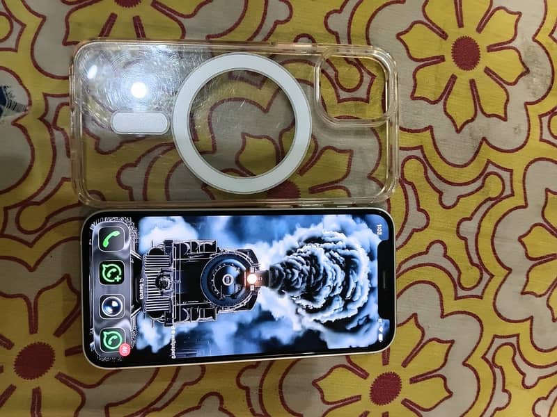 Apple iPhone 12 mini 0