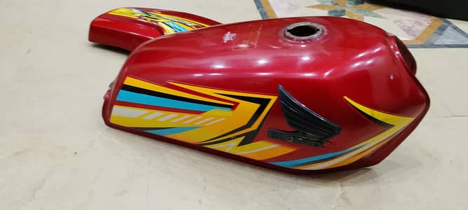 honda 125 tanki Nd side covers