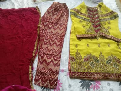 urgent sale mehndi Mayon wear dress
