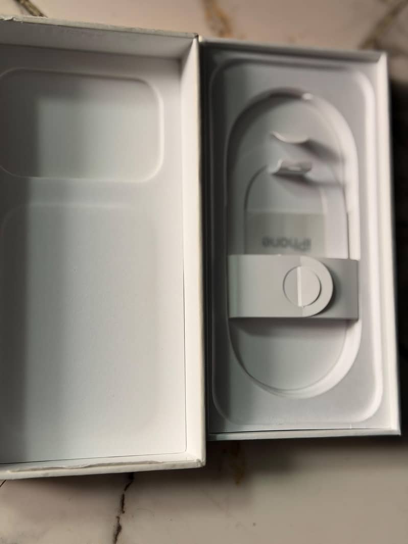 Apple iPhone 17 Pro 4