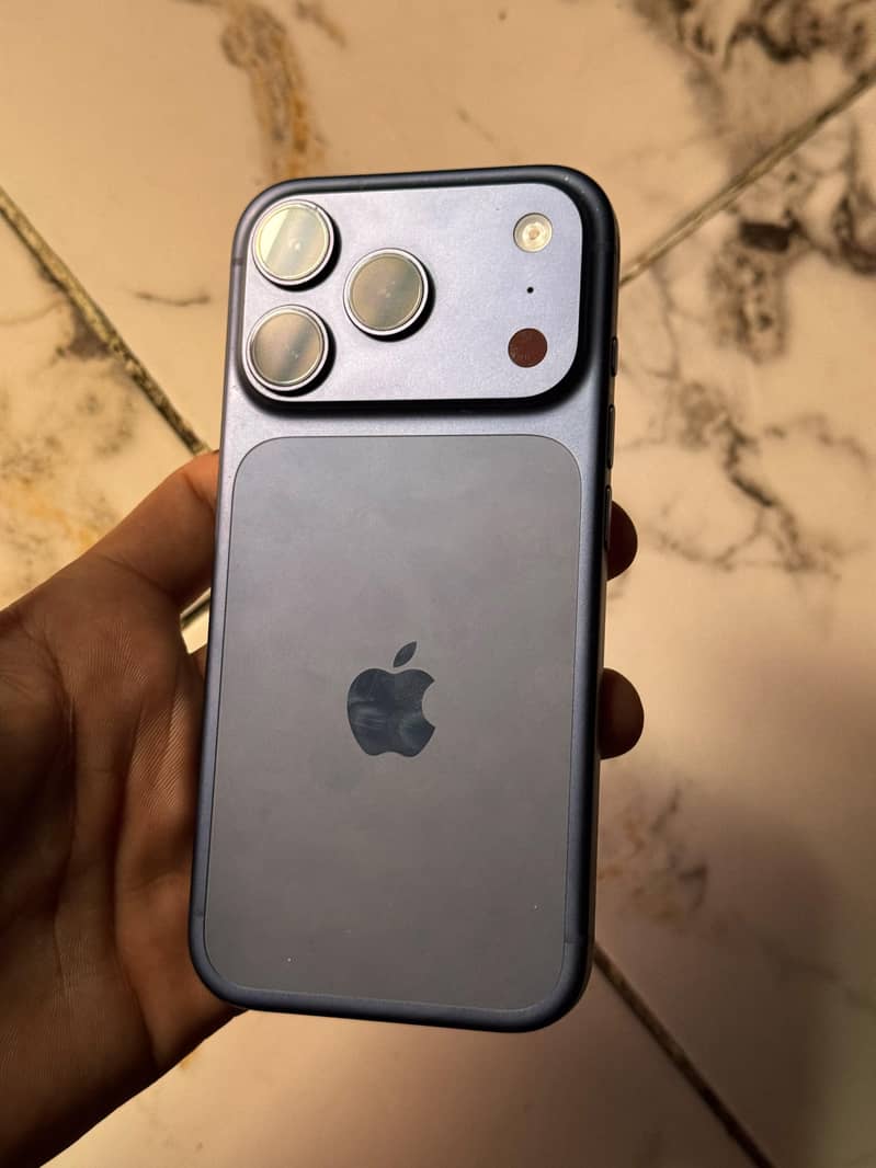 Apple iPhone 17 Pro 5