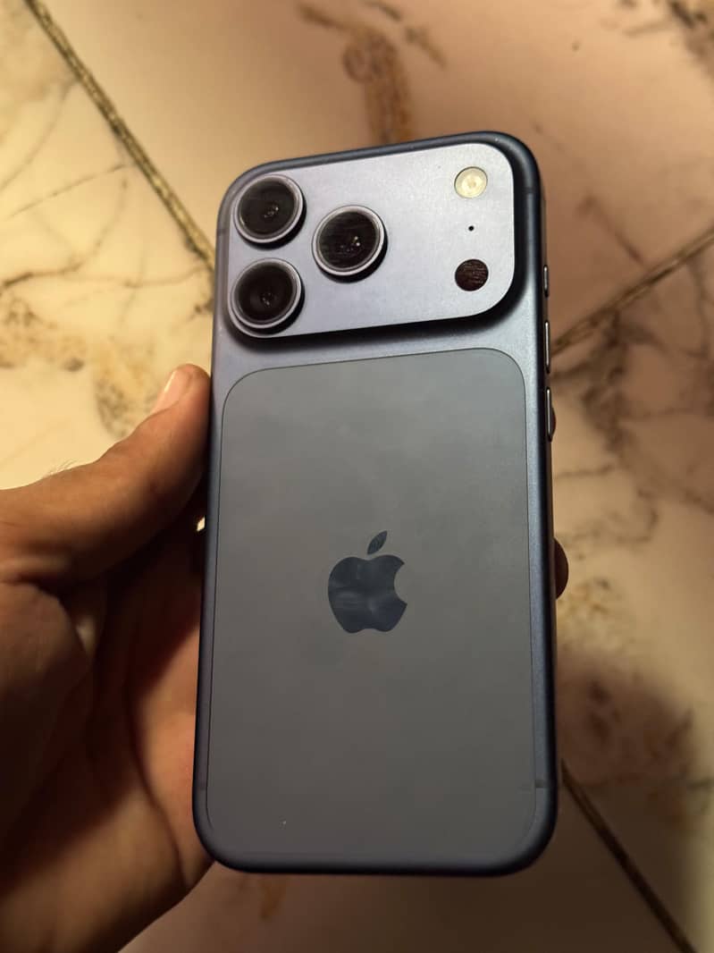 Apple iPhone 17 Pro 7