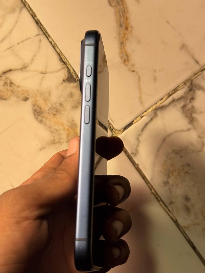 Apple iPhone 17 Pro 15