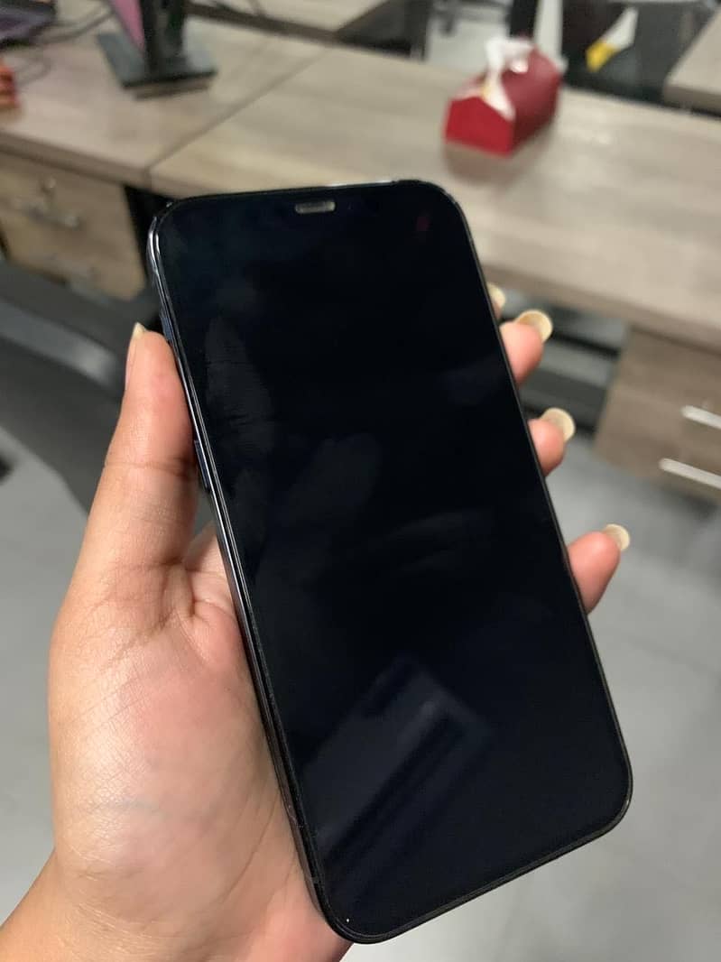 Apple iPhone 12 Pro 0