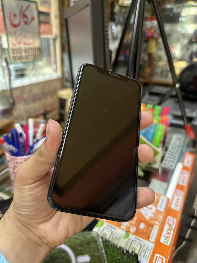 Apple iPhone X 2