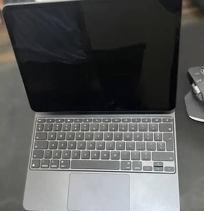 Apple ipad pro M4 brand new