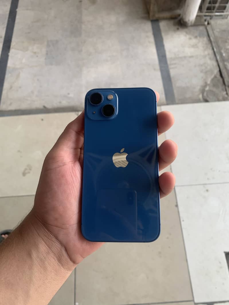 Apple iPhone 13 1